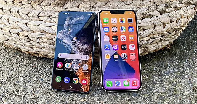 Apple впервые обогнала Samsung по числу проданных смартфонов