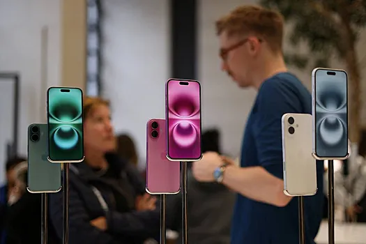 iPhone может подорожать на сотни долларов: новые пошлины Трампа на китайский импорт