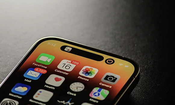 У iPhone 19 будет необычная селфи-камера и дисплей без вырезов