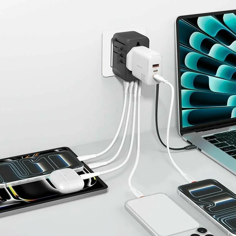 Универсальный адаптер Keephone Marco 2xUSB-C + USB-A 70W (Black)