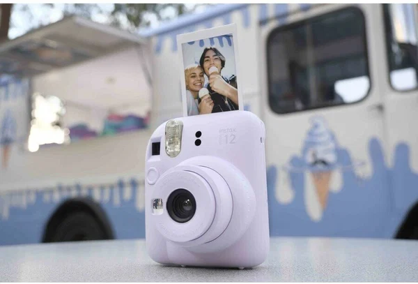 Фотоаппарат Instax Mini 12