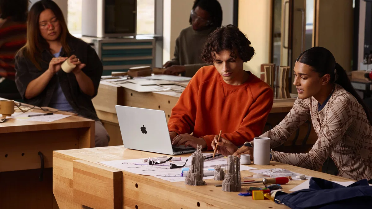 MACBOOK PRO 16 M4